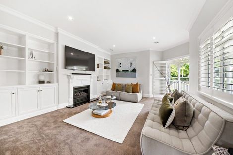 Photo of property in 7 George Street, Riverhead, 0820