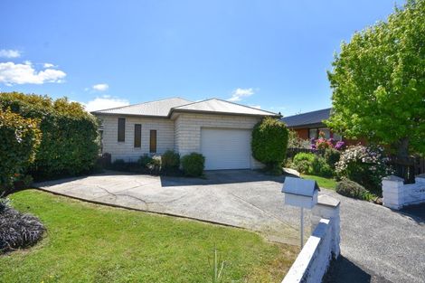 Photo of property in 5 Ash Place, Mosgiel, 9024