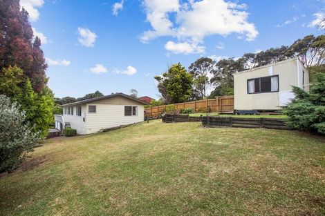 Photo of property in 7 Napuka Road, Henderson Valley, Auckland, 0612