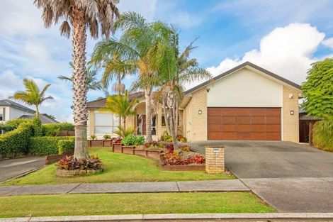 Photo of property in 8 Moycullien Lane, East Tamaki Heights, Auckland, 2016