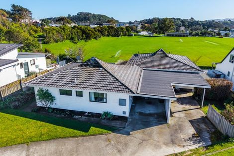Photo of property in 11a Latitude Close, Whitby, Porirua, 5024