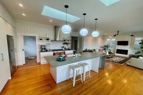 Photo of property in 19 Egremont Street, Belmont, Auckland, 0622