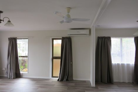 Photo of property in 1b Cairngorm Place, Highland Park, Auckland, 2010