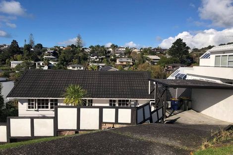 Photo of property in 28 Matipo Road, Mairangi Bay, Auckland, 0630