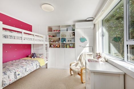 Photo of property in 85 Kinghorne Street, Strathmore Park, Wellington, 6022