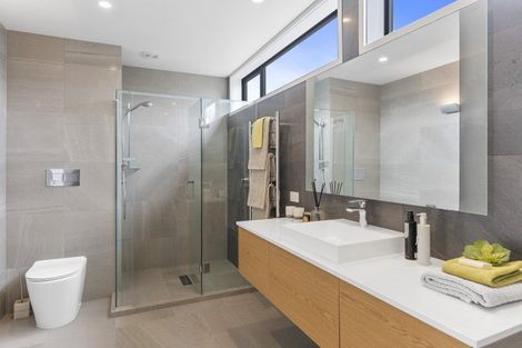 Photo of property in 1a Maleme Avenue, Belmont, Auckland, 0622