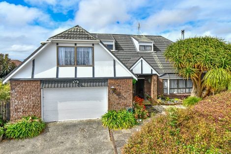 Photo of property in 17 Justamere Place, Weymouth, Auckland, 2103
