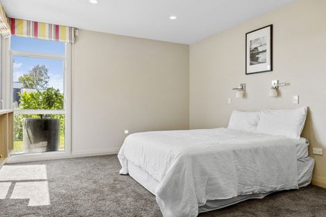 Photo of property in 8 Kuiwai Drive, Rainbow Point, Taupo, 3330