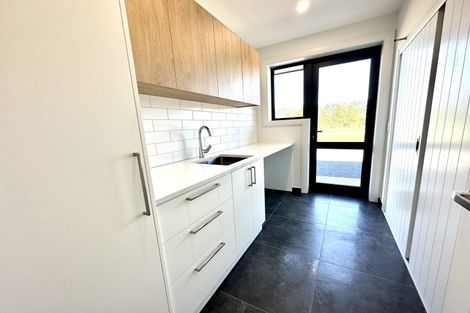 Photo of property in 33 Billy Way, West Plains, Invercargill, 9874