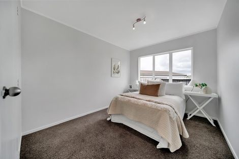 Photo of property in 60 De Quincey Terrace, Highland Park, Auckland, 2010