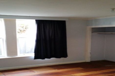 Photo of property in 48-50 Porritt Avenue, Mount Victoria, Wellington, 6011
