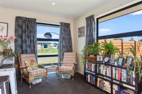 Photo of property in 10 Ruru Place, Oxford, 7430