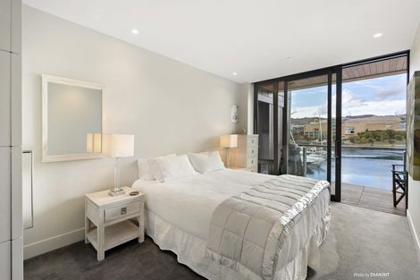 Photo of property in Clyde Quay Wharf, 2b/6 Clyde Quay Wharf, Te Aro, Wellington, 6011