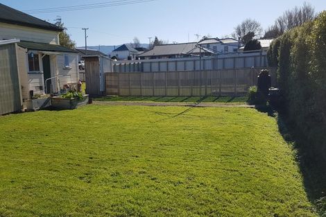 Photo of property in 11 Allardice Street, Dannevirke, 4930