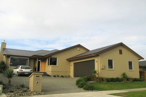 Photo of property in 155 Ruapehu Drive, Fitzherbert, Palmerston North, 4410