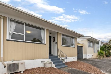 Photo of property in 3/7 Willerton Avenue, New Lynn, Auckland, 0600