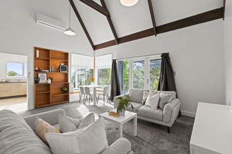 Photo of property in 20 Shakespeare Road, Bastia Hill, Whanganui, 4500