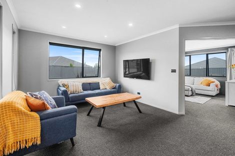 Photo of property in 9 Stoneleigh Drive, Solway, Masterton, 5810