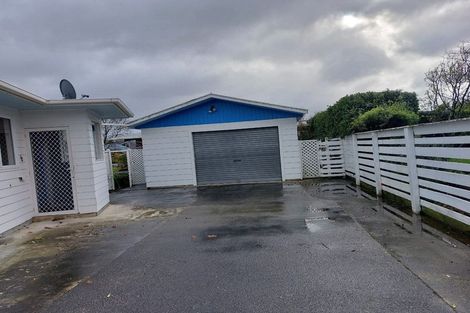 Photo of property in 4 Fairbrother Street, Carterton, 5713