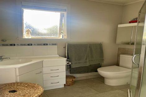 Photo of property in 9 Ross Crescent, Orewa, 0931