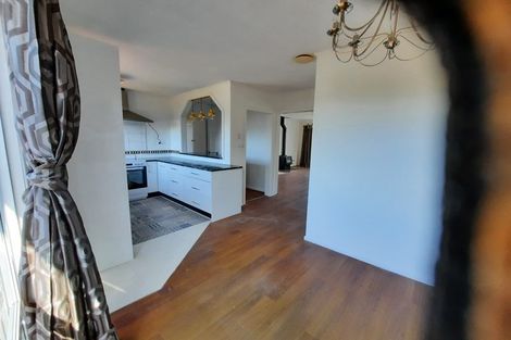 Photo of property in 321 Glenfield Road, Glenfield, Auckland, 0629