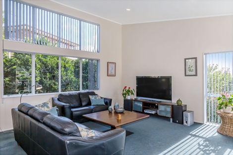 Photo of property in 83a William Bayes Place, Red Beach, 0932