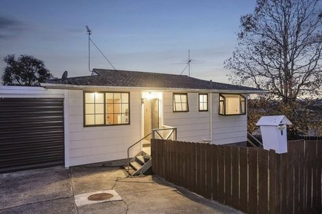 Photo of property in 5 Denarius Lane, Glendene, Auckland, 0602