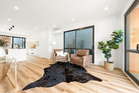 Photo of property in 8 Dorset Down Drive, Karaka, 2580