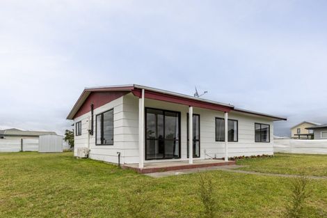 Photo of property in 3 Holmes Place, Flaxmere, Hastings, 4120