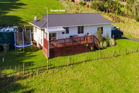 Photo of property in 179 Taiapa Road, Muriwai, Waimauku, 0881