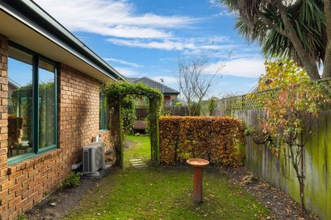 Photo of property in 6 Tulip Lane, Spreydon, Christchurch, 8024