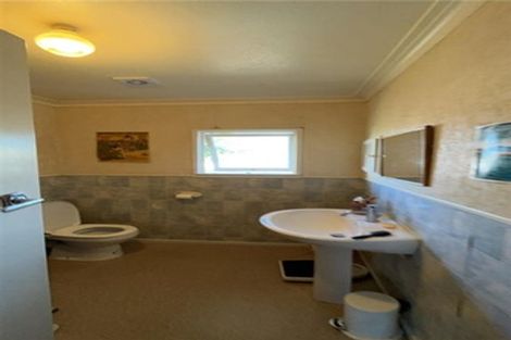 Photo of property in 23 Barbary Avenue, Kelston, Auckland, 0602