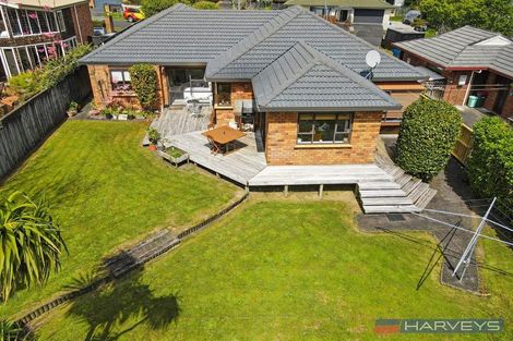 Photo of property in 28 Lemonwood Place, The Gardens, Auckland, 2105