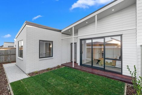 Photo of property in 10 Mabel Crescent, Halswell, Christchurch, 8025