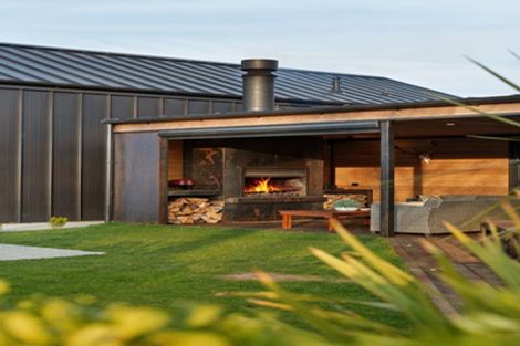 Photo of property in 2 Brodie Avenue, Arrowtown, 9302