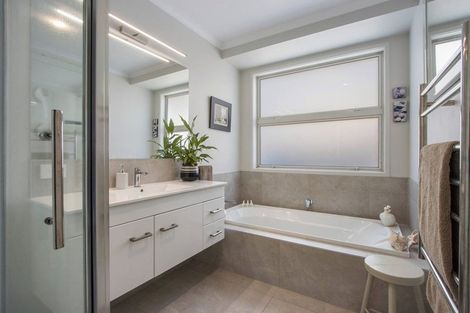 Photo of property in 28 Arran Drive, Aongatete, Katikati, 3178