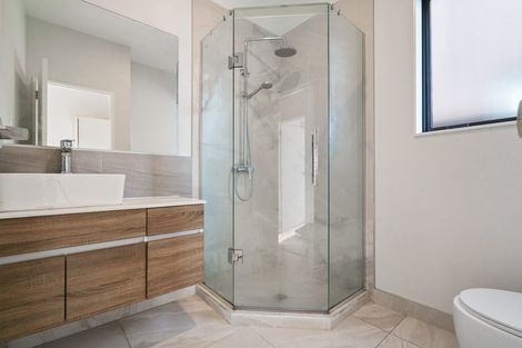 Photo of property in 42 Dignity Street, Papakura, 2110