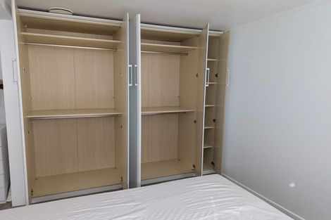 Photo of property in 28 Pupuke Road, Hillcrest, Auckland, 0627