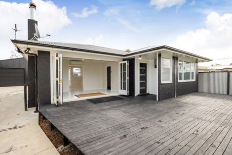 Photo of property in 11 Kettle Avenue, Awapuni, Palmerston North, 4412