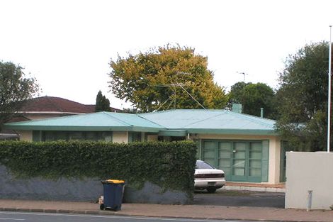 Photo of property in 26 Taharoto Road, Takapuna, Auckland, 0622