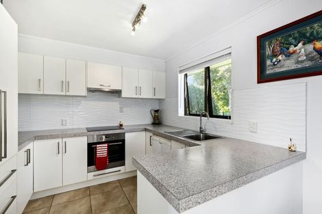 Photo of property in 10 Sunburst Lane, Torbay, Auckland, 0630