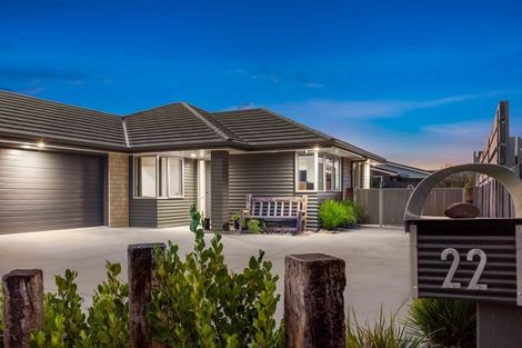 Photo of property in 22 Rainey Crescent, Papamoa Beach, Papamoa, 3118