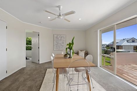 Photo of property in 7 Mercury Lane, Windsor Park, Auckland, 0632