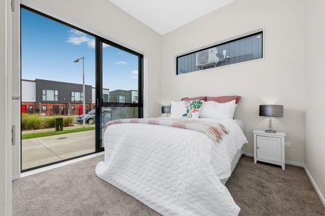 Photo of property in 22a Hearth Street, Flat Bush, 2019