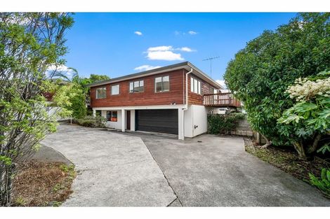 Photo of property in 2/5 Anne Road, Hillcrest, Auckland, 0627