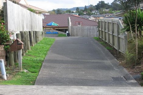 Photo of property in 24 Hercules Drive, Henderson, Auckland, 0612