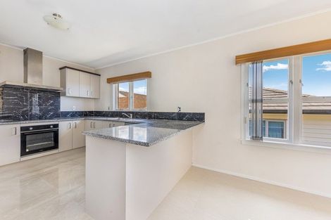 Photo of property in 61 Halver Road, Hillpark, Auckland, 2102