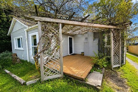 Photo of property in 55 Titirangi Road, New Lynn, Auckland, 0600