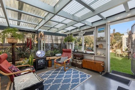 Photo of property in 8 Omata Road, Westown, New Plymouth, 4310