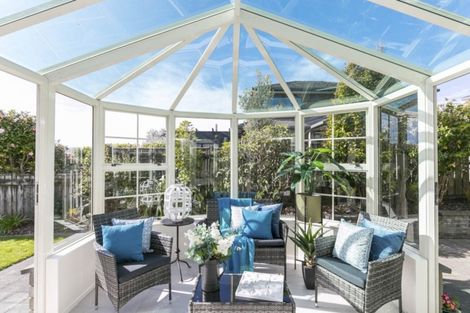 Photo of property in 5 Furlong Crescent, Churton Park, Wellington, 6037